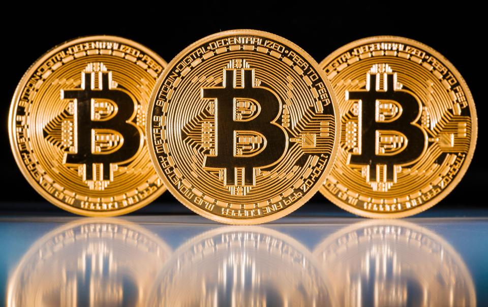 Nhà đầu tư mới nên chọn Bitcoin và Ethereum