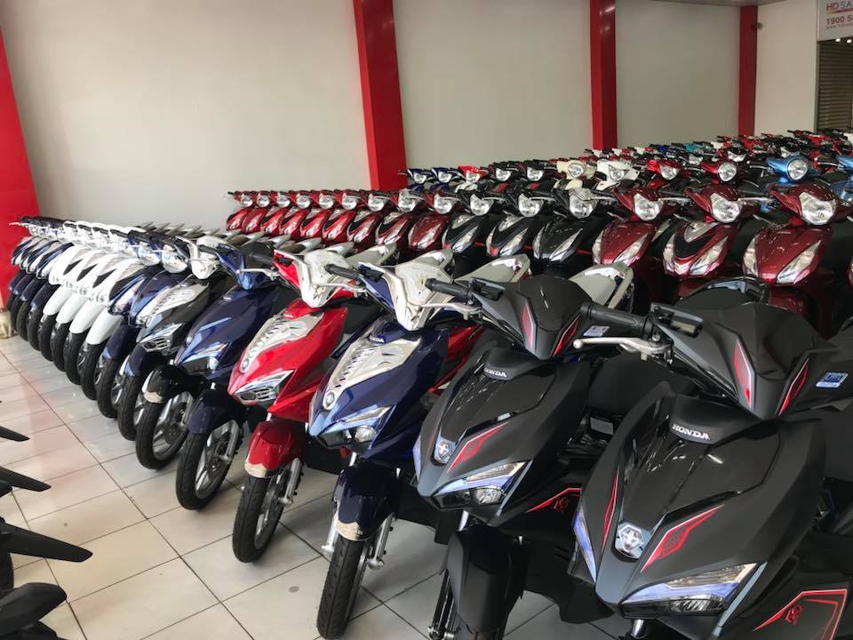 Thị trường Việt: Ô tô, xe máy vẫn được săn đón rất nhiều